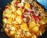 Foto langkah ke 4 dari resep Tumis Daging Asam Manis.