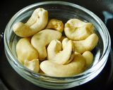 A picture of step 1 of Ricotta cheese halwa.
