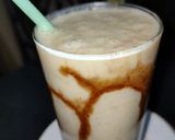 A picture of step 6 of Banana dates milkshake.