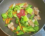 A picture of step 3 of Yaki Udon with Umeboshi.