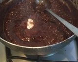 A picture of step 6 of No bake Chocolate biscuits Cake.