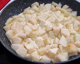 Foto del paso 1 de la receta: Tarta de hojaldre de peras, sin azúcar