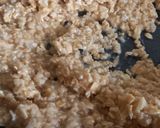 A picture of step 2 of ब्रेकफास्ट ओट्स पॉरिज (Breakfast oats porridge recipe in Hindi).