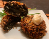 Foto del paso 10 de la receta: Masa para croquetas de tinta, sepia y gambas (truco para una bechamel perfecta)