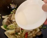 Foto langkah ke 4 dari resep Tumis Sawi Putih Bakso.