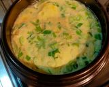 Foto langkah ke 4 dari resep Ttukbaegi gyeranjjim 뚝배기 계란찜 (Telur kukus ala Korea).