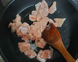 A picture of step 4 of Teriyaki Chicken Breast Stir-Fry with Onions.