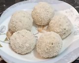 A picture of step 7 of Eggs Balls.
