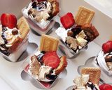 A picture of step 9 of Cheese Cake shots.