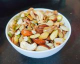 A picture of step 4 of Dry Fruits Chikki Bar.