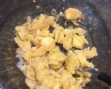 Foto del paso 2 de la receta: Medialunas de manteca!!