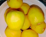 A picture of step 1 of Peach Punch.