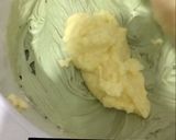 Foto langkah ke 5 dari resep Matchamisu (Matcha Tiramisu).