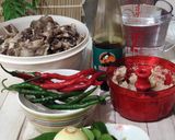 Foto langkah ke 1 dari resep Iga Sapi Masak Kecap (Semur Iga).