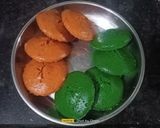 A picture of step 8 of Tiranga Idli Cake Sandwich.