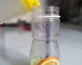 Hình bước làm 2 của món Detox cam dưa leo