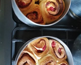 A picture of step 17 of Raspberry cinnamon rolls.