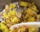 A picture of step 4 of Seasoned Glutinous Rice with Fried Tilapia.