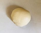 A picture of step 3 of Bombolini/Bomboline.