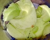 A picture of step 2 of Avocado Shake 🥑.