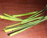 A picture of step 6 of Waterblommetjie Bredie.