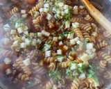 Foto del paso 4 de la receta: Espirales con salsa boloñesa al sartén 🍝