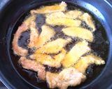 Foto del paso 4 de la receta: Cintas de pollo empanado con tomate especiado