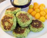 Foto del paso 1 de la receta: BOCADITOS DE QUINOA Y BRÓCOLI CON DIP DE ARVEJAS (SIN TACC)