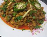 A picture of step 3 of Qeema chanadaal.