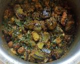 उंधीया (Undhiyu recipe in Hindi) रेसिपी चरण 9 फोटो