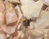 Foto del paso 1 de la receta: Chilaquiles rojos a la jaure