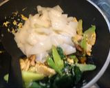 รูปขั้นตอนการทำที่ 4 ของ ผัดซีอิ๊ว อกไก่