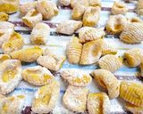 Foto del paso 4 de la receta: Ñoquis de cáscara de zapallo