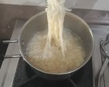 A picture of step 1 of Easy chinese maggi bhel!!.