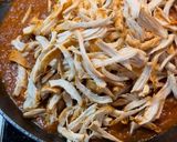 Tinga de pollo (csirkemell csili) recept fázis 5 fotója