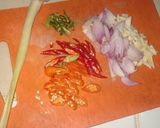 Foto langkah ke 2 dari resep Tongkol Suwir Kecombrang.