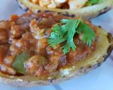 A picture of step 8 of Pav bhaji baked potato.