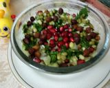 A picture of step 2 of Healthy khakhra chaat.