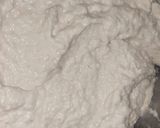 A picture of step 3 of Sooji idli.