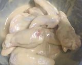 Hình bước làm 1 của món Gà sốt Dakgangjeong(cay ngọt)