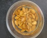 बादाम मिल्कशेक (Badam milkshake recipe in Hindi) रेसिपी चरण 1 फोटो