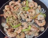 Foto del paso 3 de la receta: Camarones con champiñones