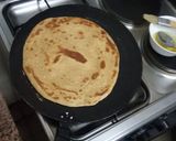 A picture of step 8 of Brown chapati #4 weekchallange#Authour marathon.