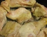 Foto del paso 1 de la receta: Pollo al verdeo con papas al horno