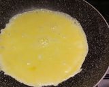 A picture of step 1 of Smoked salmon and asparagus omelette.