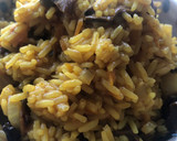 Foto del paso 5 de la receta: Arroz con hongos de pino