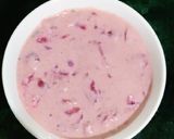 A picture of step 4 of Strawberry Raita.