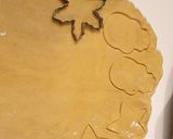 Foto del passaggio 4 della ricetta Biscotti di natale decorati glutenfree e vegan