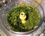 Une image de l'étape 4 de Pesto de céleri branche à l ail,pistaches et parmesan.