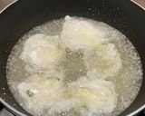 Foto langkah ke 4 dari resep Cireng Kuah Keju dengan Chili Oil.